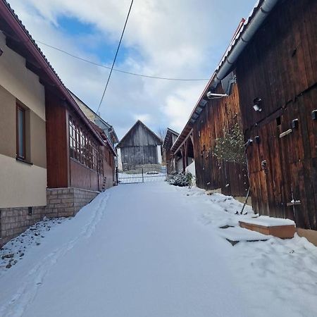 Dubacik Dovalovo Villa ลิปโตฟสกี ราโดค ภายนอก รูปภาพ